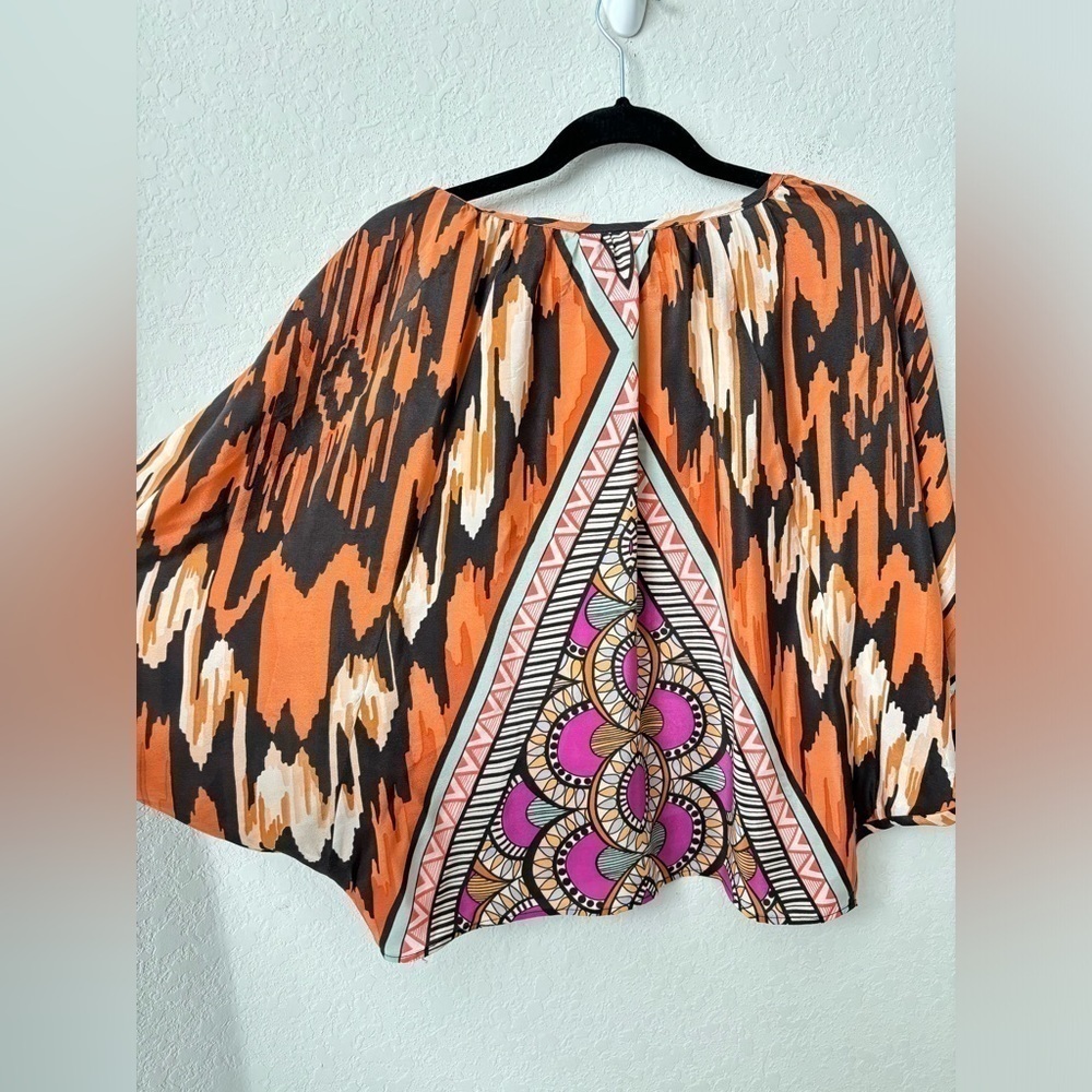It collection 100% silk dolman sleeve top Size Small - Picture 4 of 7
